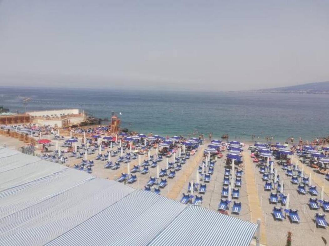 Maremonti Apartments Castellammare di Stabia Eksteriør bilde
