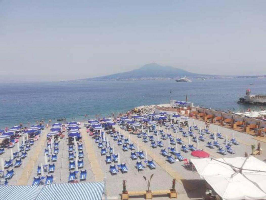 Maremonti Apartments Castellammare di Stabia Eksteriør bilde